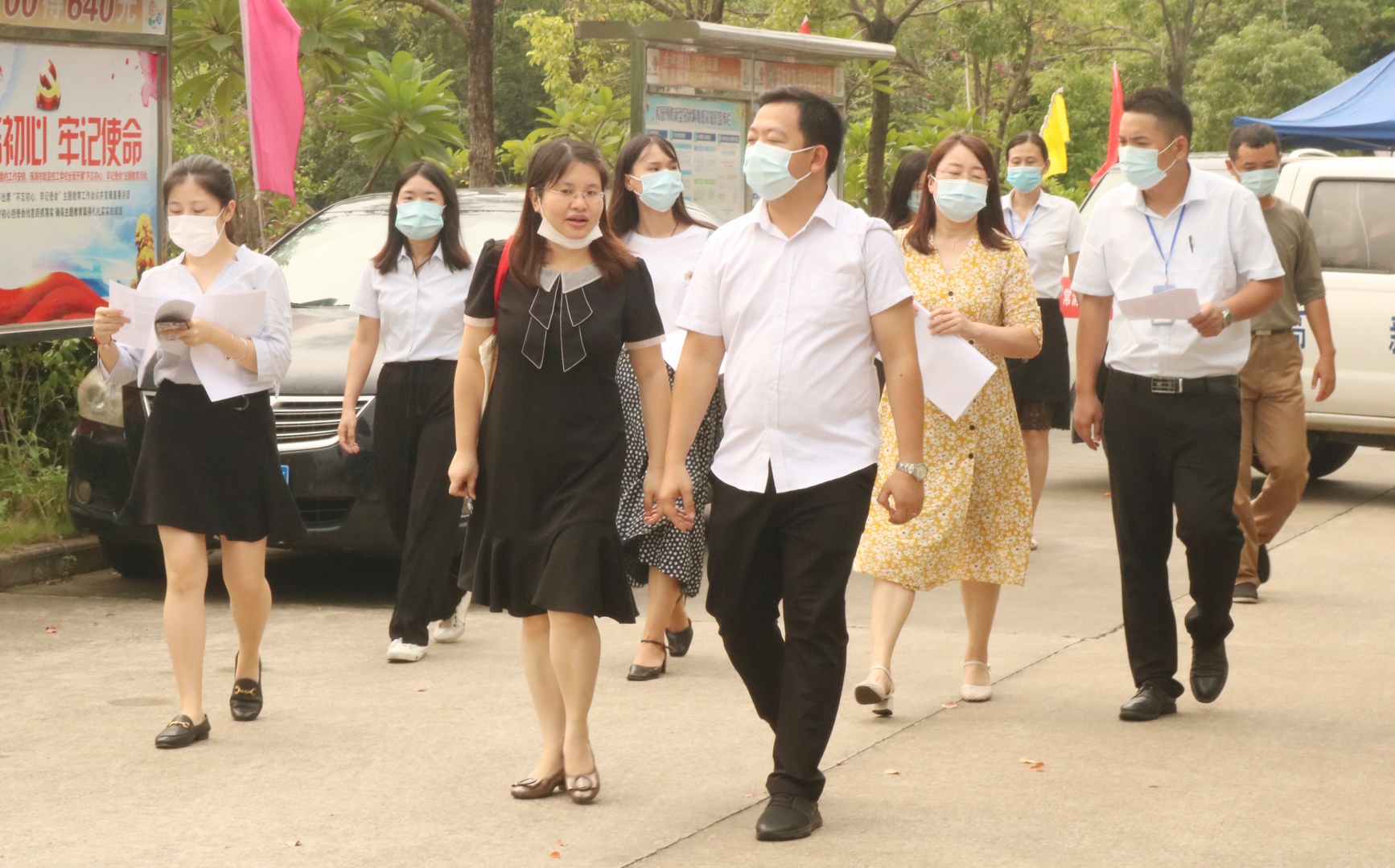 珠海市人社局、高新区多部分联合检查组一行莅临我校指导秋季开学疫情防控事情_万利国际