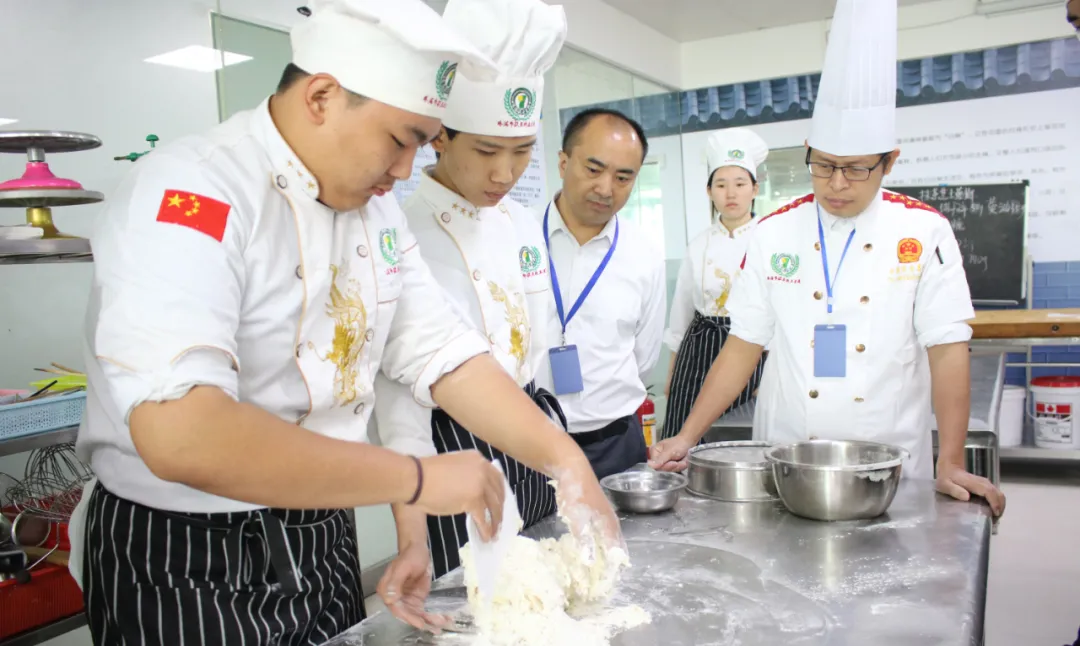 专业介绍丨烹饪篇（中式烹饪、中西式面点、西餐）_万利国际
