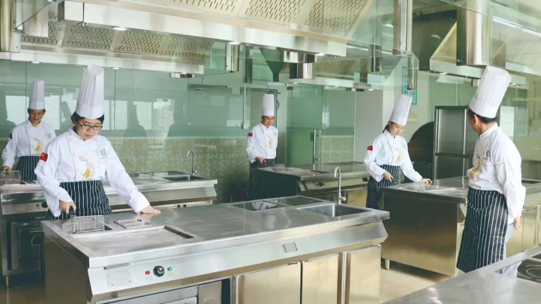 专业介绍丨烹饪篇（中式烹饪、中西式面点、西餐）_万利国际