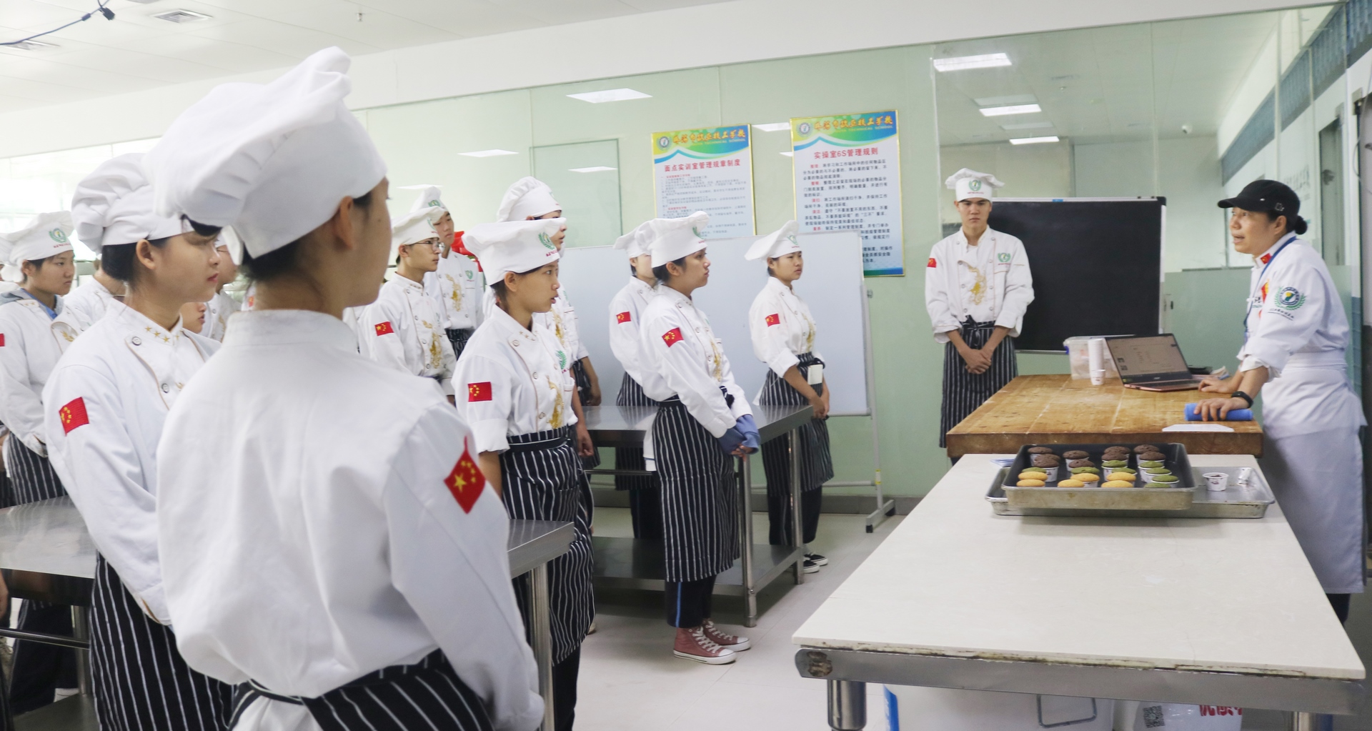 督扶引领 助力前行丨珠海市教学质量督导组莅临我校检查指导事情_万利国际
