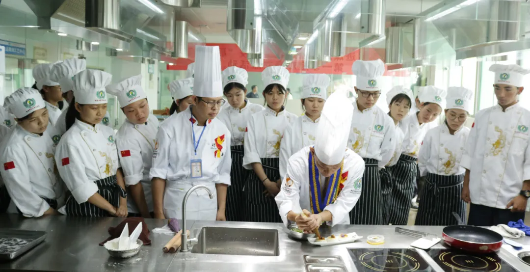 专业介绍丨烹饪篇（中式烹饪、中西式面点、西餐）_万利国际