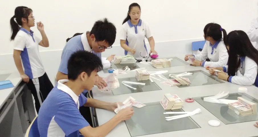 《接待上技校》丨快来看看读技校有哪些利益~_万利国际