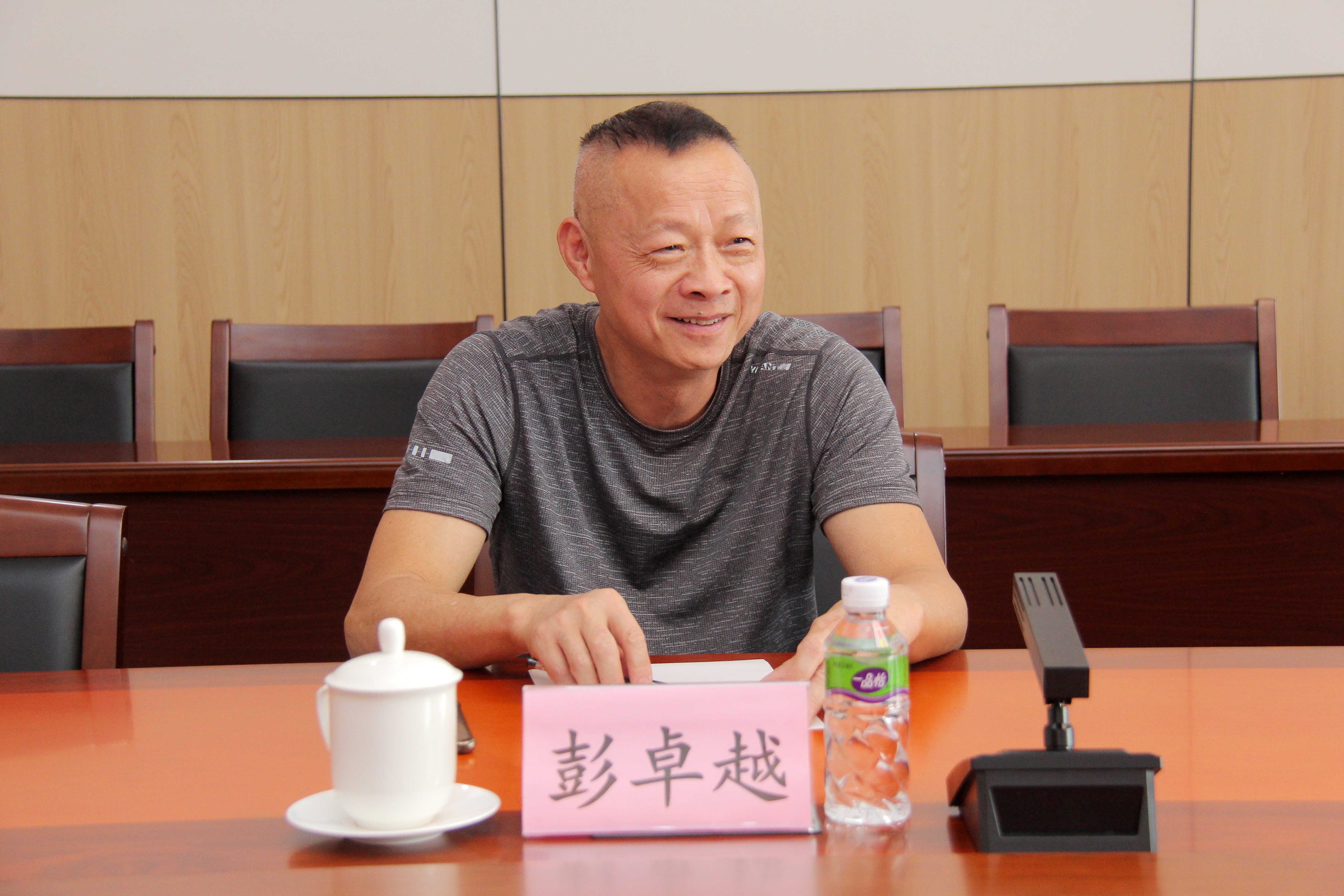 澳门中联办珠海联络部向导莅临我校旅行考察_万利国际