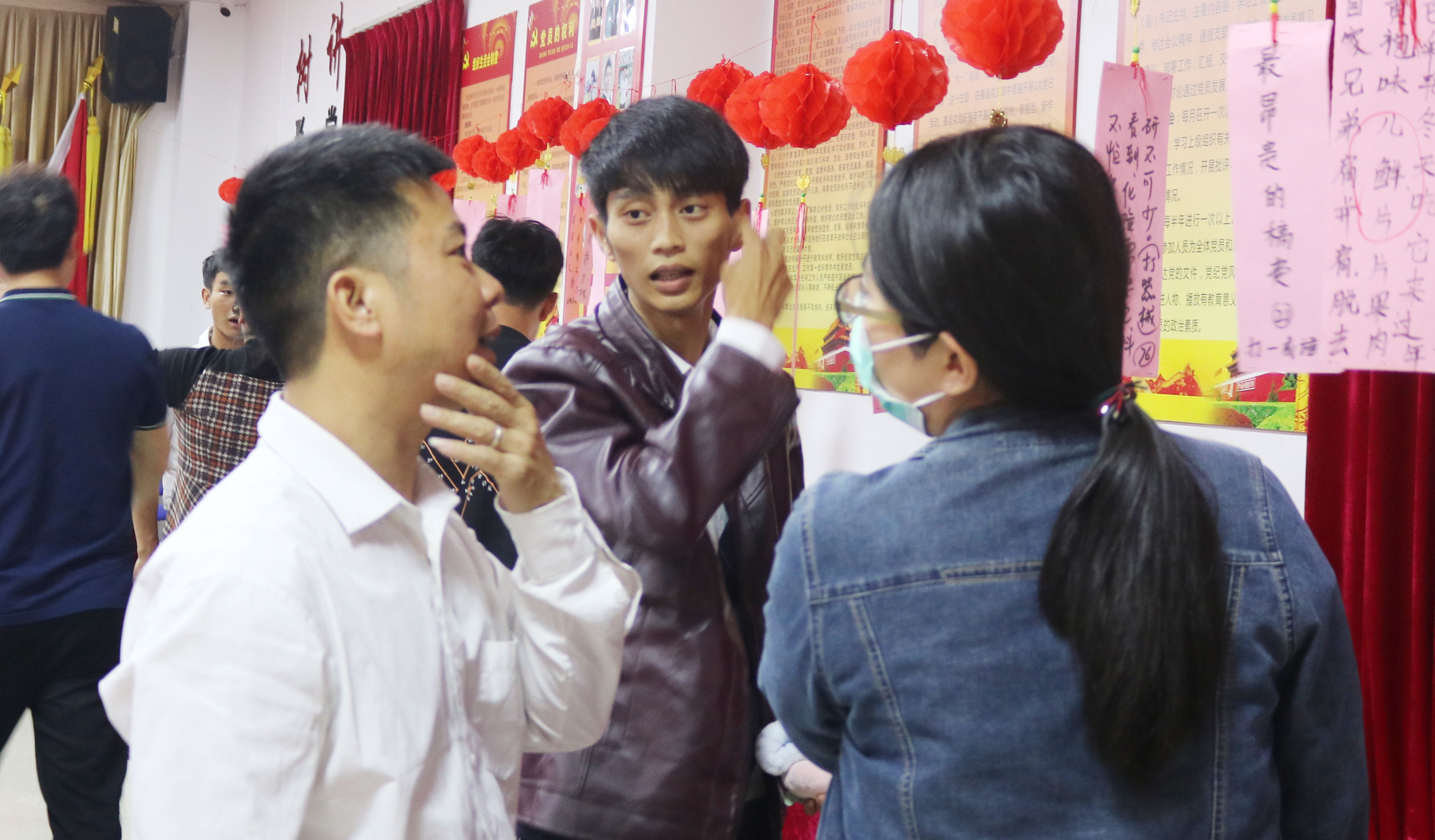 喜庆闹元宵，，，欢喜猜字谜丨我校工会组织开展“闹元宵猜字谜”活动_万利国际